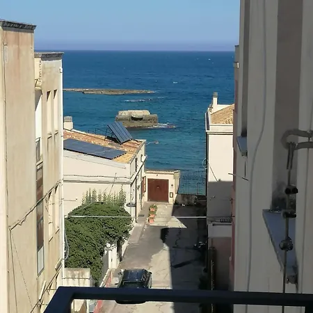 Sea View *