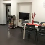 Sea View Apartment *