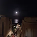 Sea View Apartament *